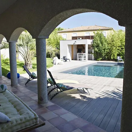 Xxl Mediterranean With Swimming Pool Nyaraló *